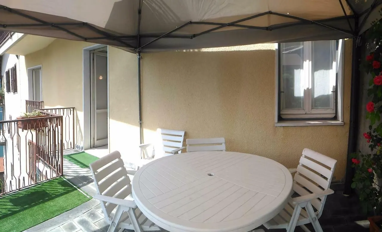 Сasa de vacaciones Casa del Borgo Villa Pognana Lario Italia